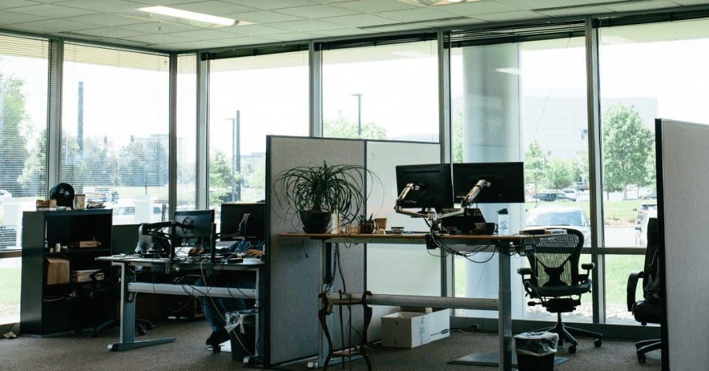 How to Run a Large Tech Project and Not Get Fired